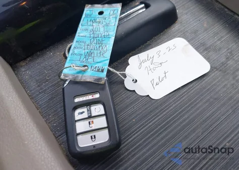 2017 Honda Pilot Touring from USA, damaged, VIN 5FNYF5H90HB046409